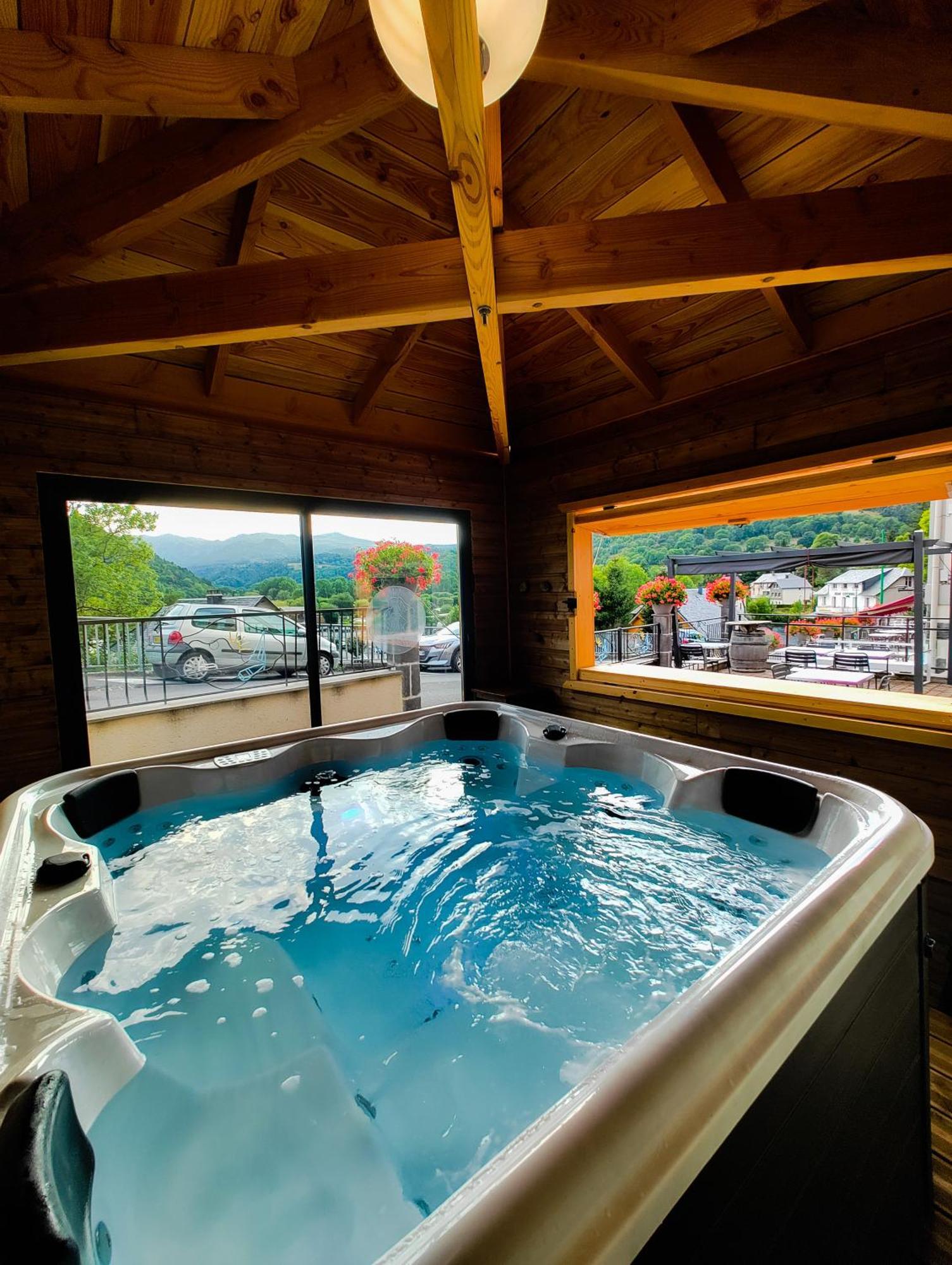 Logis Hotel Le Beau Site 莱克河畔尚邦 外观 照片