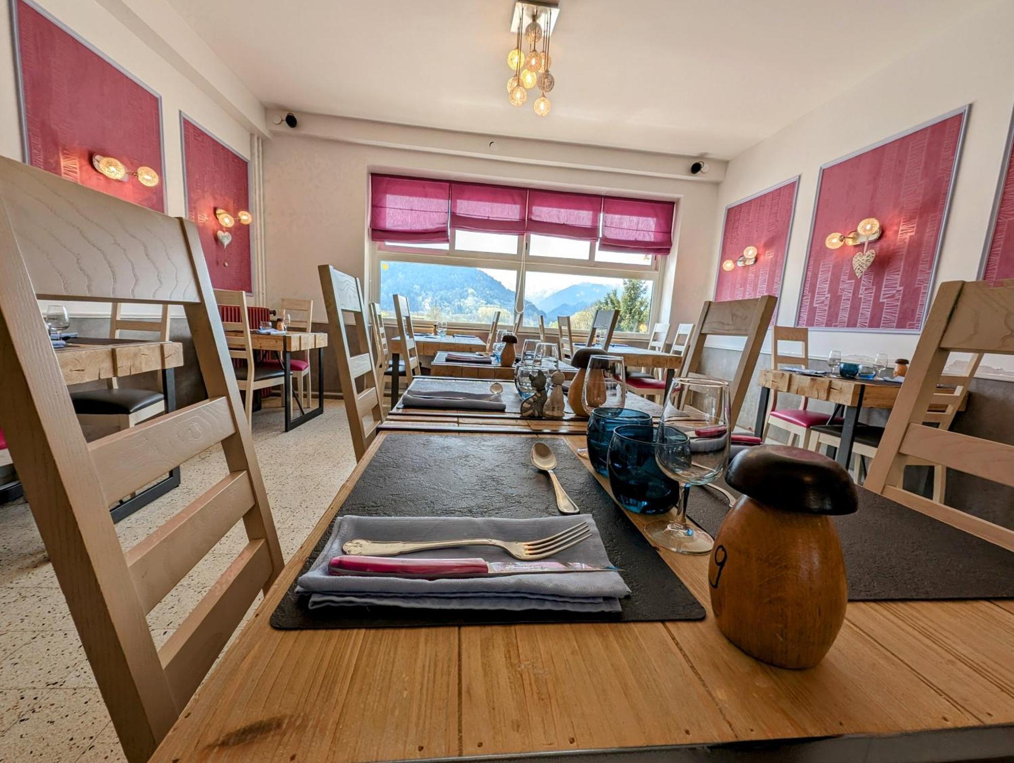 Logis Hotel Le Beau Site 莱克河畔尚邦 外观 照片