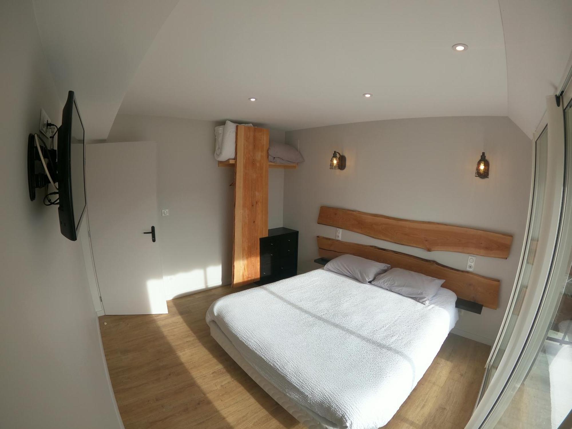 Logis Hotel Le Beau Site 莱克河畔尚邦 外观 照片