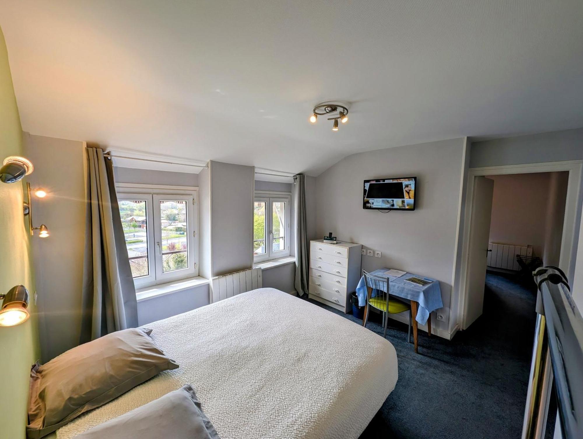 Logis Hotel Le Beau Site 莱克河畔尚邦 外观 照片