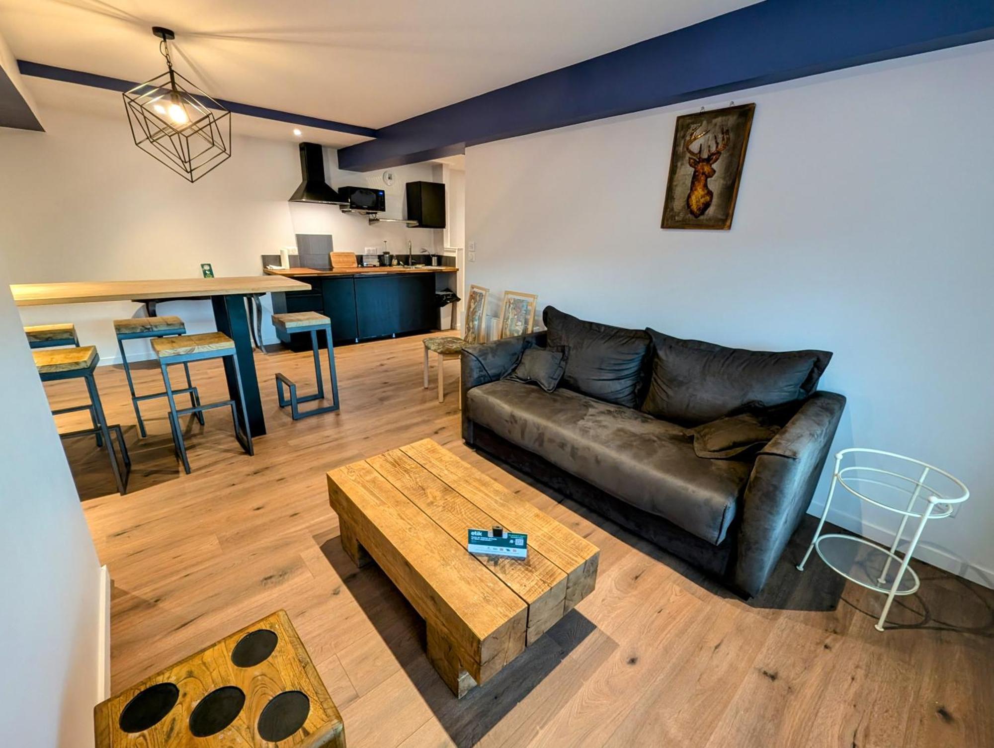 Logis Hotel Le Beau Site 莱克河畔尚邦 外观 照片